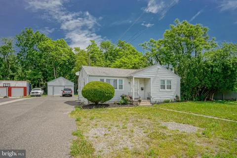 233 WHITE HORSE PIKE