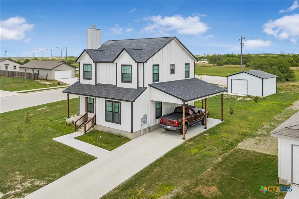 501 Sendera Way Kenedy, TX 78119