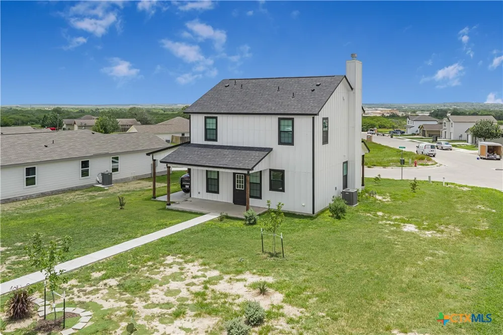 501 Sendera Way Kenedy, TX 78119