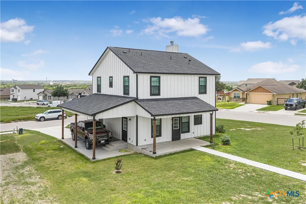 501 Sendera Way Kenedy, TX 78119