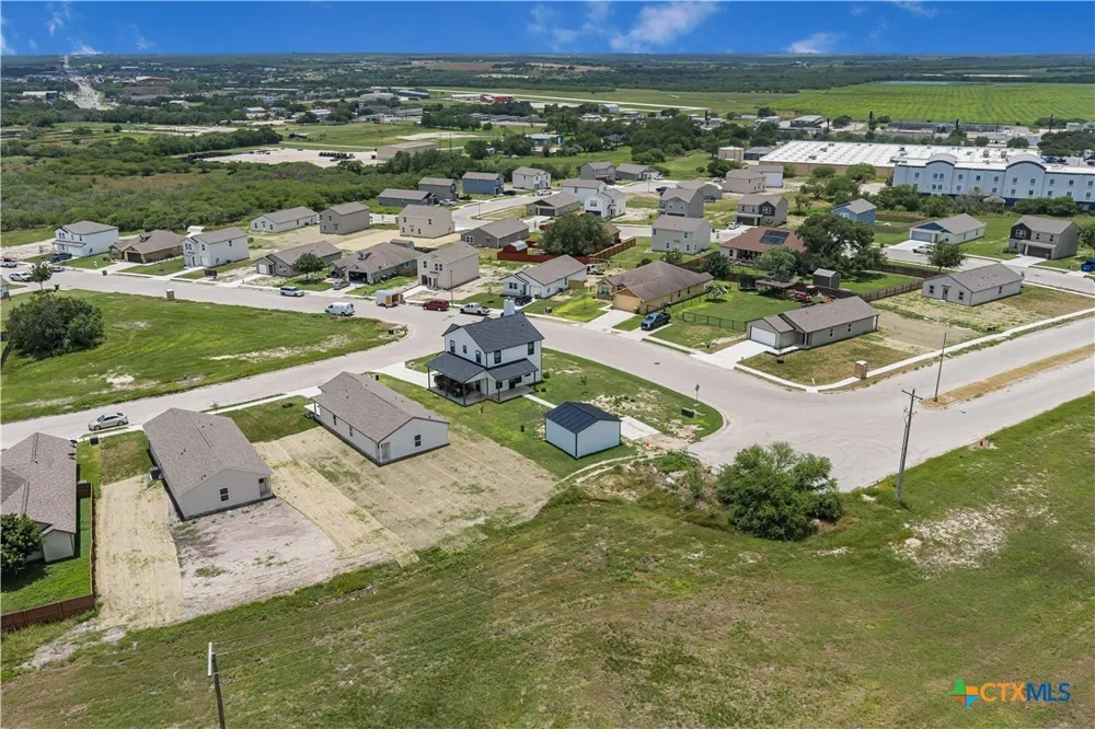 501 Sendera Way Kenedy, TX 78119