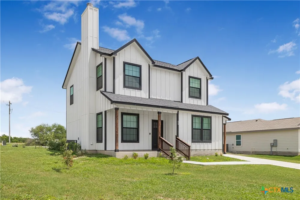 501 Sendera Way Kenedy, TX 78119