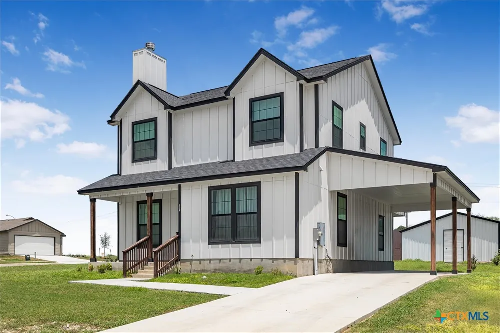 501 Sendera Way Kenedy, TX 78119
