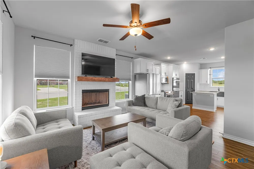 501 Sendera Way Kenedy, TX 78119