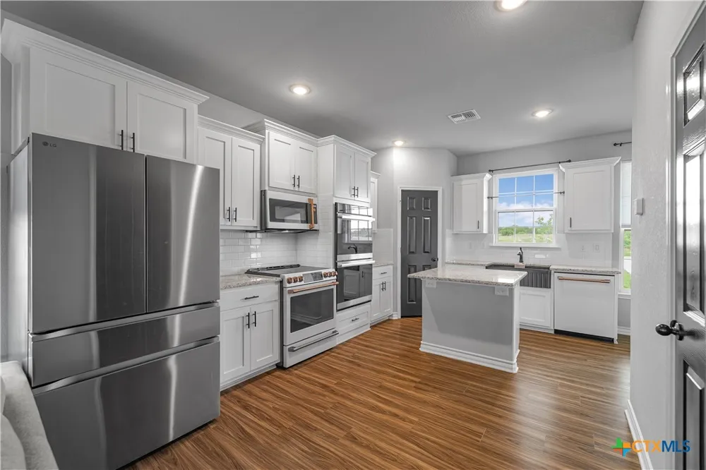 501 Sendera Way Kenedy, TX 78119