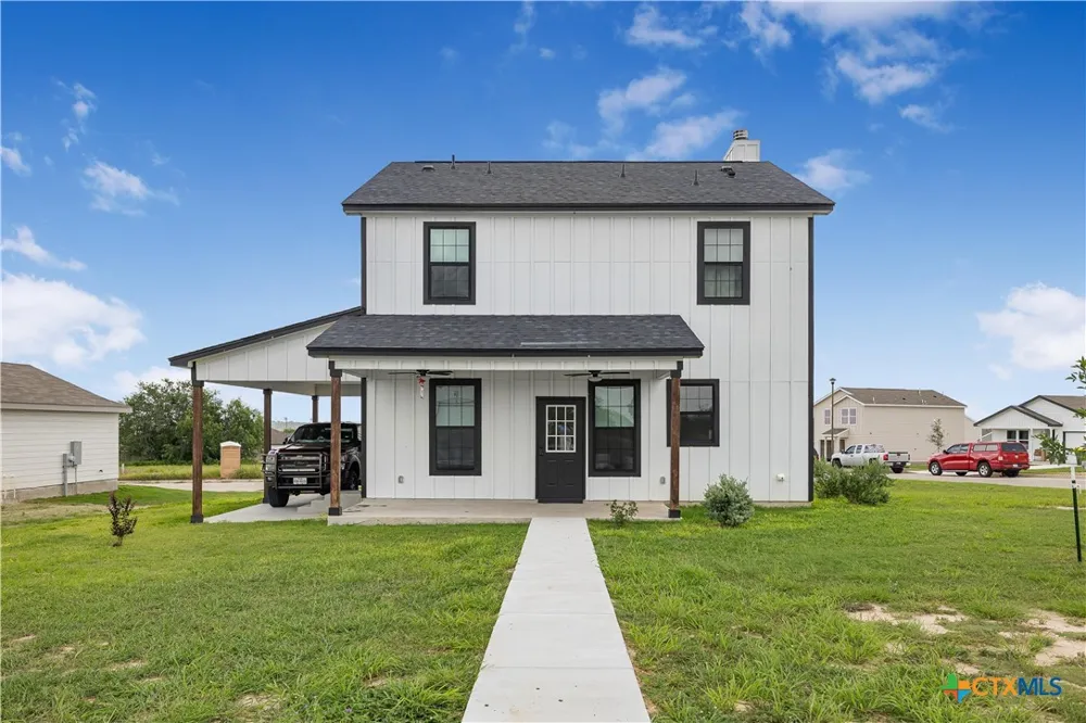 501 Sendera Way Kenedy, TX 78119
