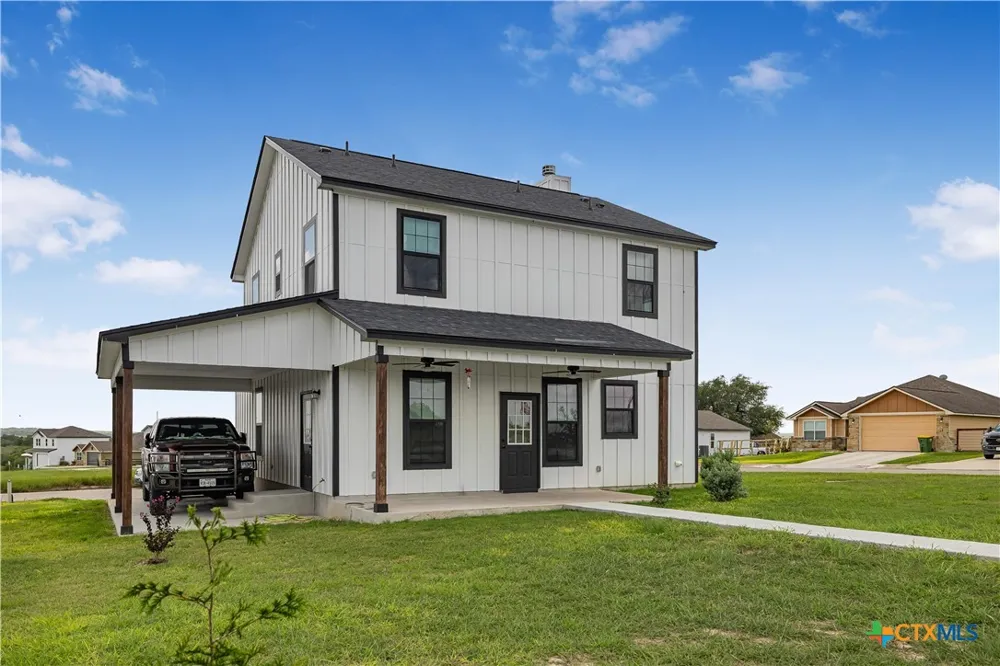 501 Sendera Way Kenedy, TX 78119