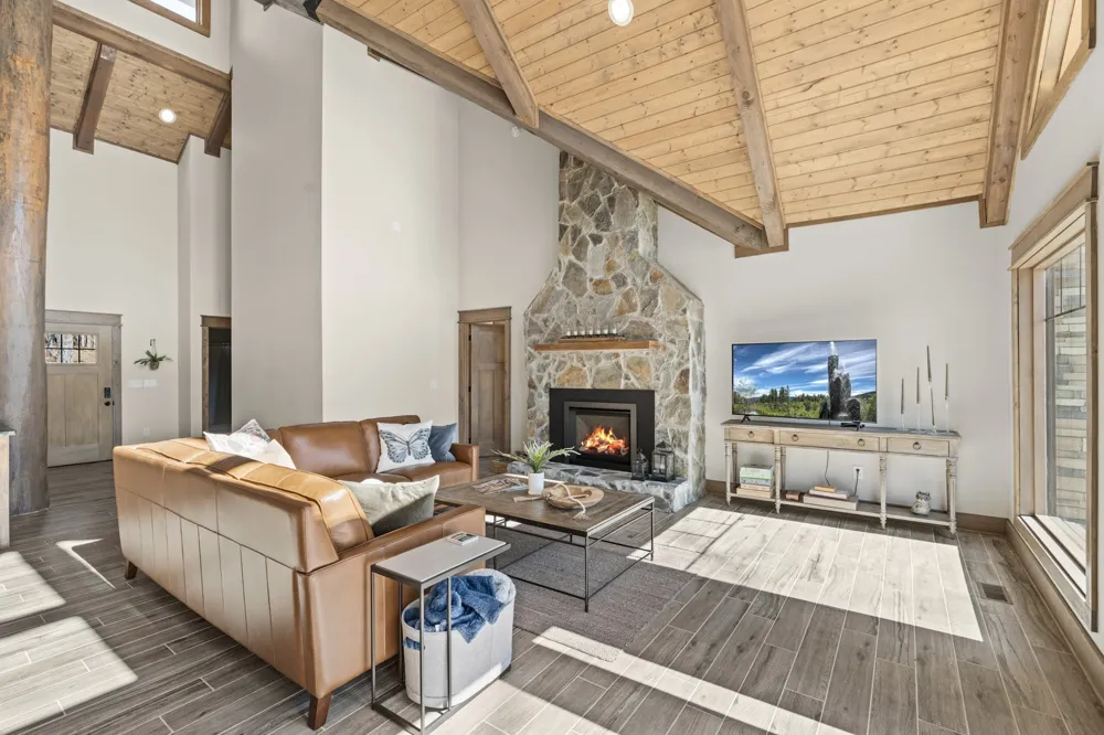 722 Hemlock Ln Spencer, TN 38585