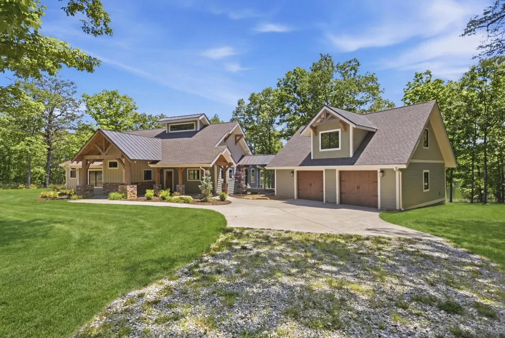 722 Hemlock Ln Spencer, TN 38585