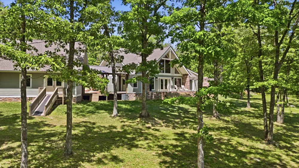 722 Hemlock Ln Spencer, TN 38585
