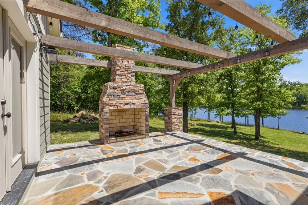 722 Hemlock Ln Spencer, TN 38585
