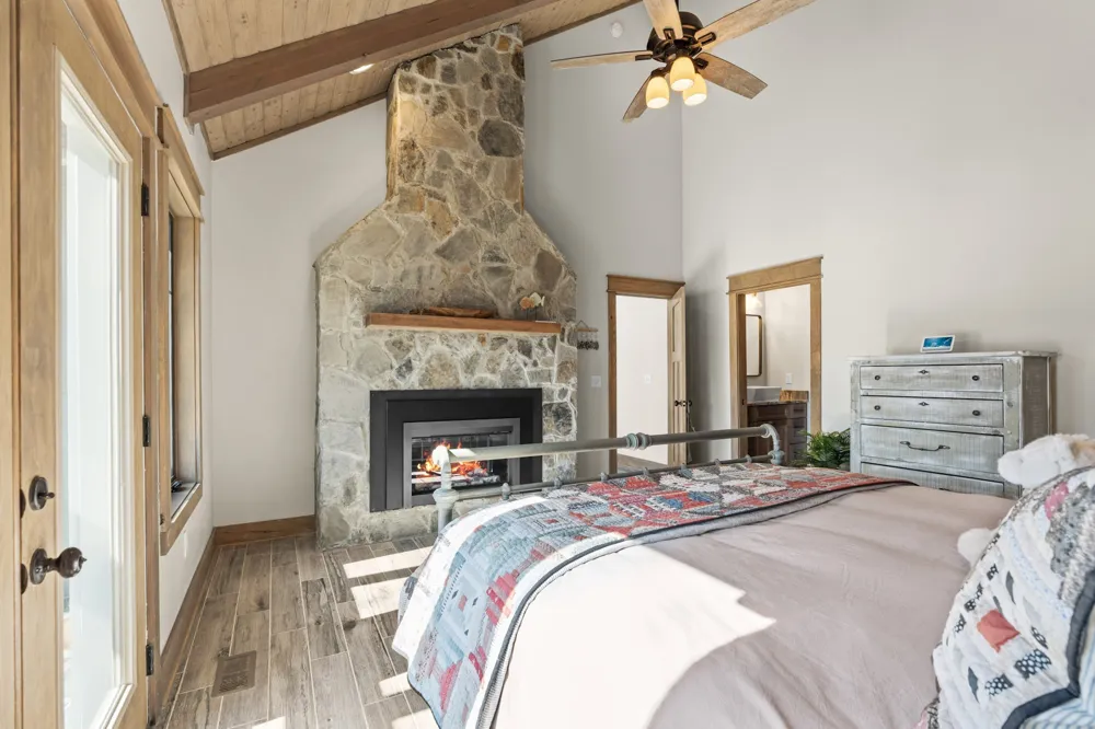 722 Hemlock Ln Spencer, TN 38585