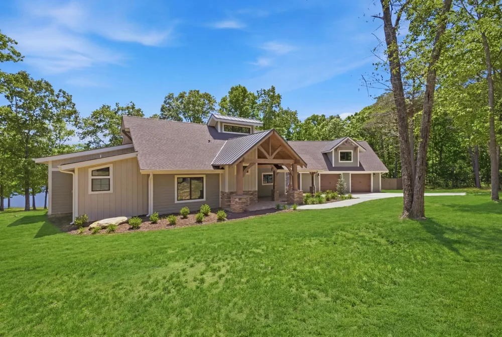 722 Hemlock Ln Spencer, TN 38585