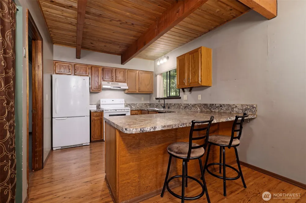 830 Lake Cushman Road Hoodsport, WA 98548