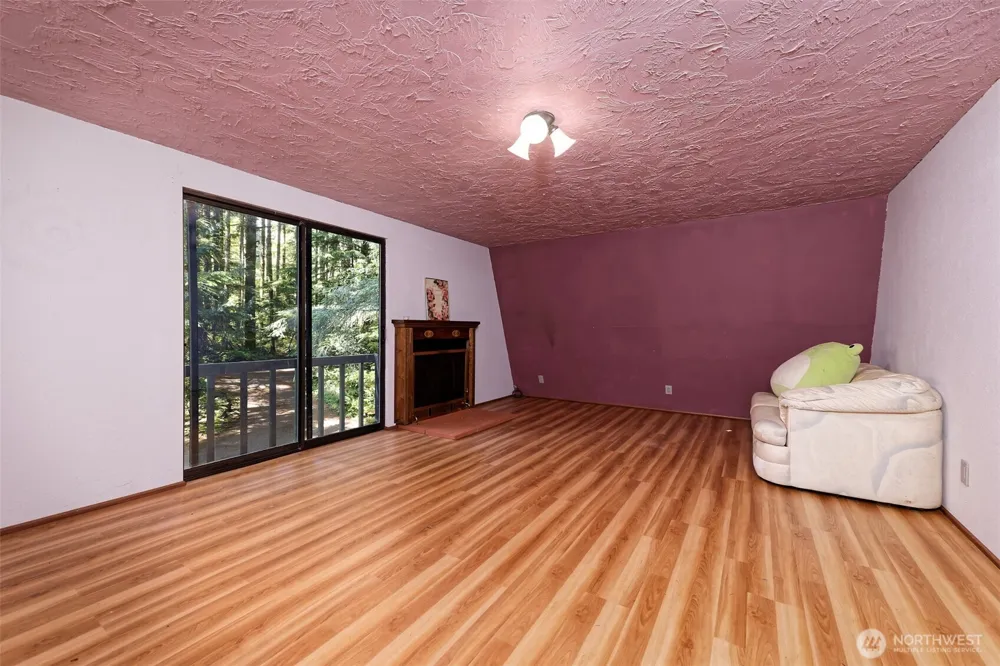 830 Lake Cushman Road Hoodsport, WA 98548