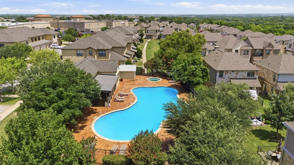 2105 Town Centre Drive #40 Round Rock, TX 78664