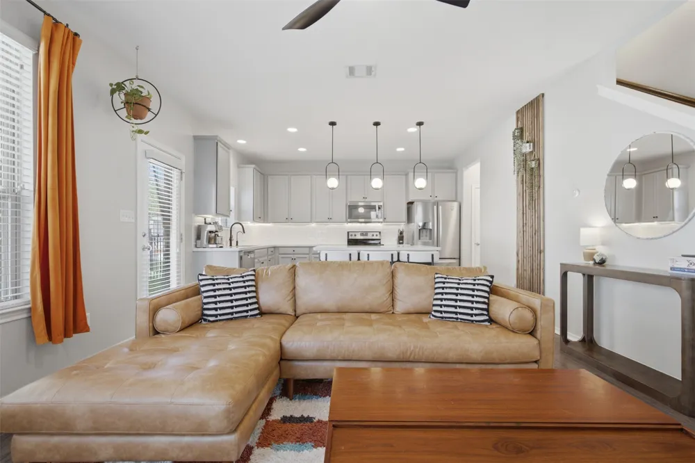 2105 Town Centre Drive #40 Round Rock, TX 78664