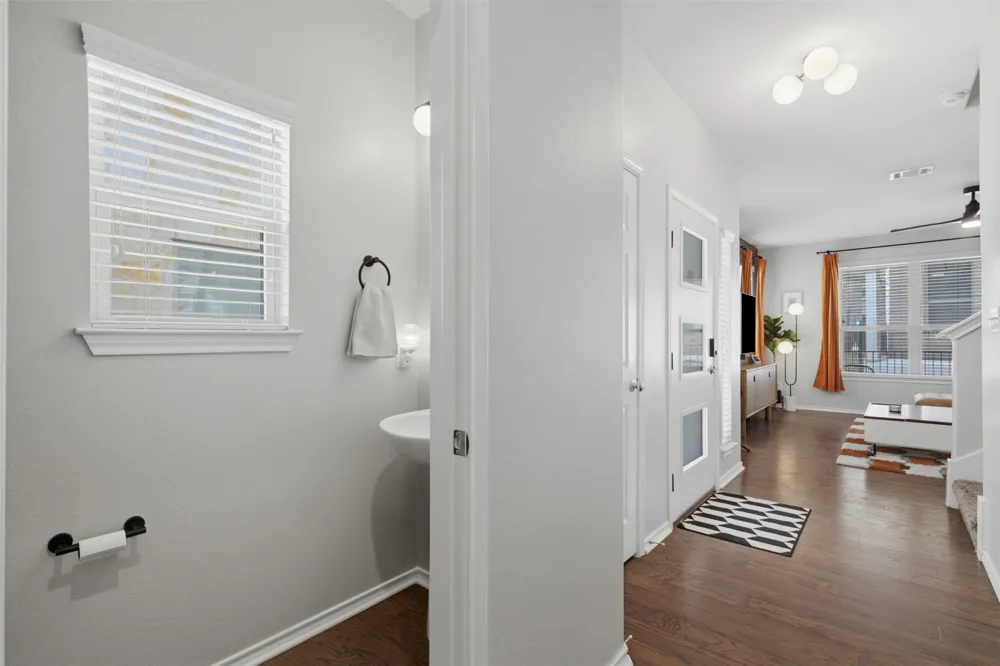 2105 Town Centre Drive #40 Round Rock, TX 78664