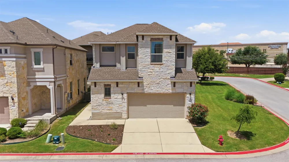 2105 Town Centre Drive #40 Round Rock, TX 78664