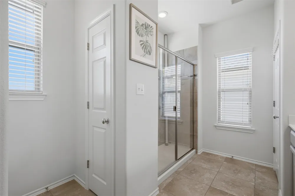 2105 Town Centre Drive #40 Round Rock, TX 78664