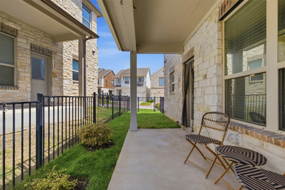 2105 Town Centre Drive #40 Round Rock, TX 78664
