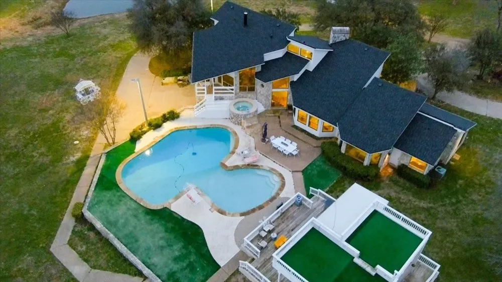 10827 Saint John Road Pilot Point, TX 76258