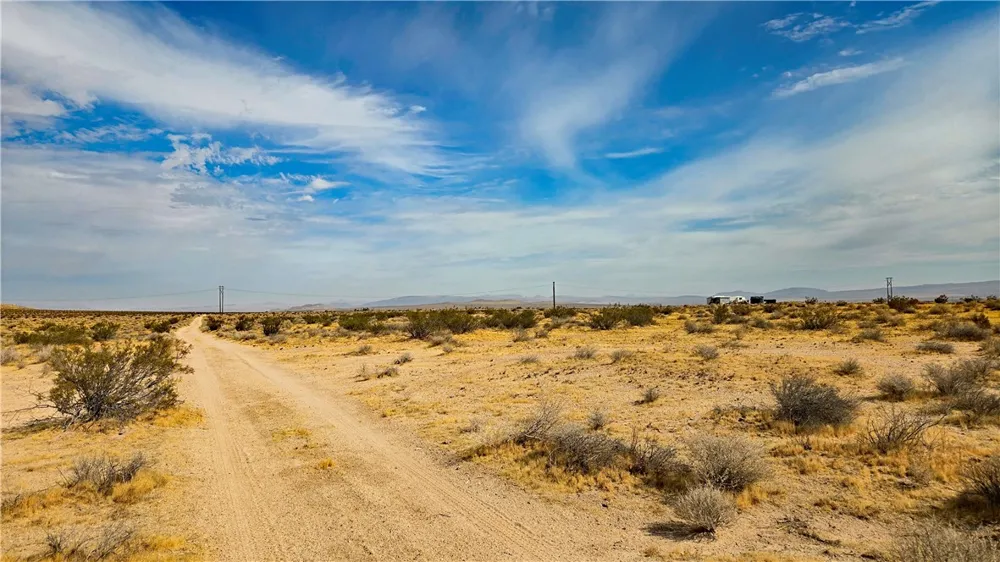 Old Hinkley Rd & Riverview Rd Hinkley, CA 92347