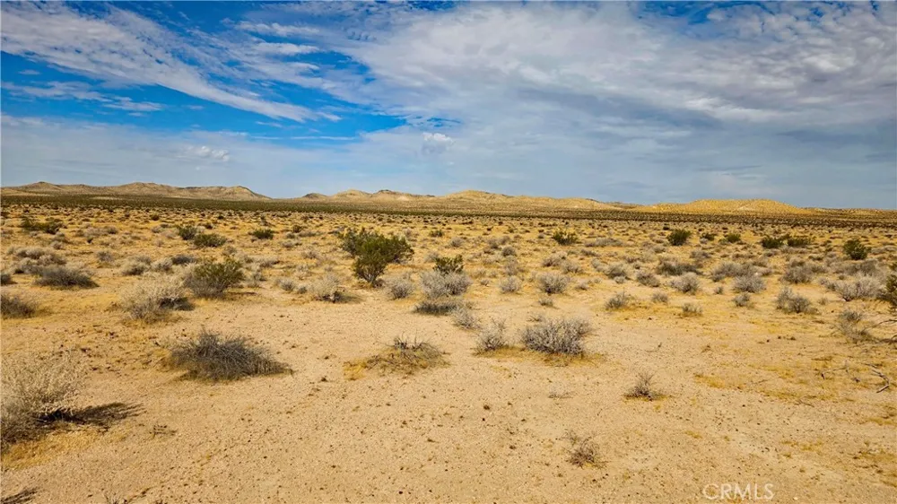 Old Hinkley Rd & Riverview Rd Hinkley, CA 92347