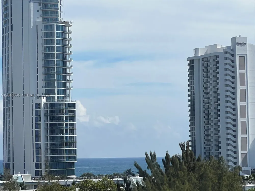17600 Bay Rd #N902 Sunny Isles Beach, FL 33160