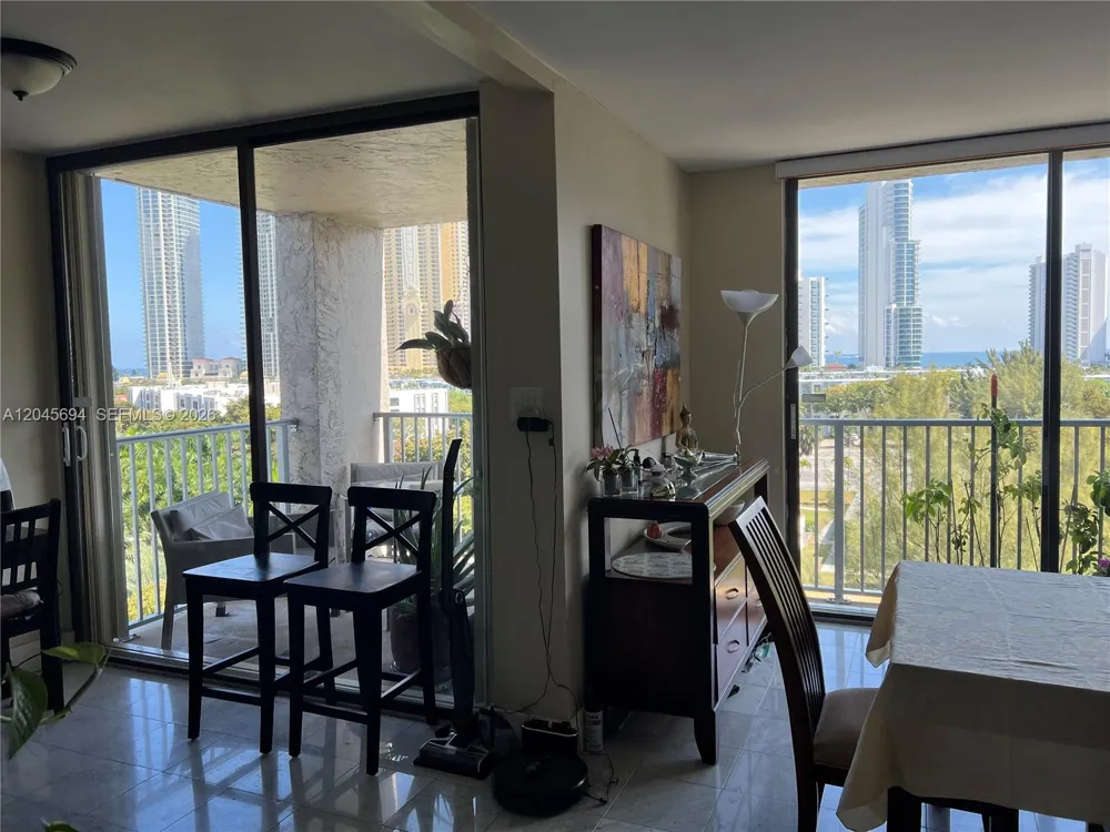 17600 Bay Rd #N902 Sunny Isles Beach, FL 33160