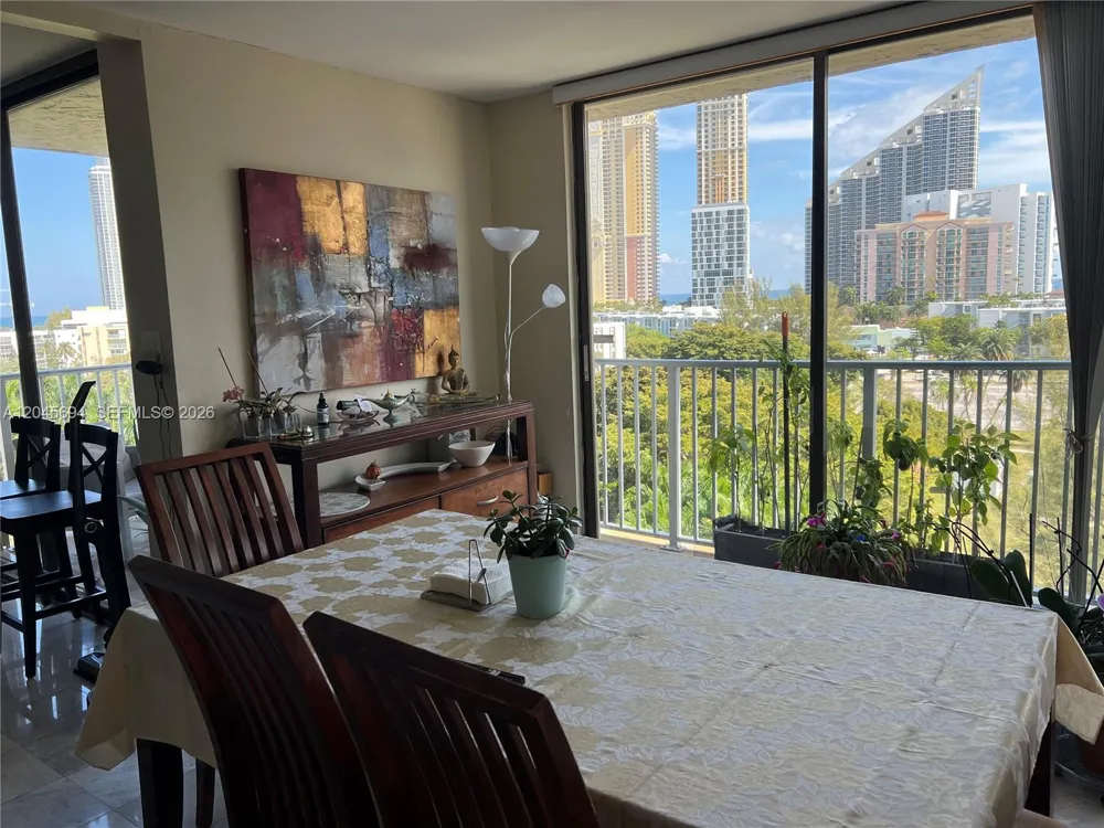 17600 Bay Rd #N902 Sunny Isles Beach, FL 33160