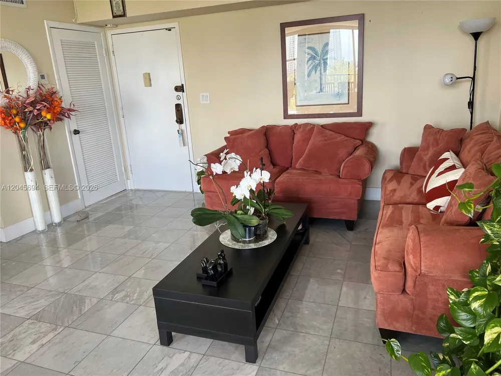17600 Bay Rd #N902 Sunny Isles Beach, FL 33160