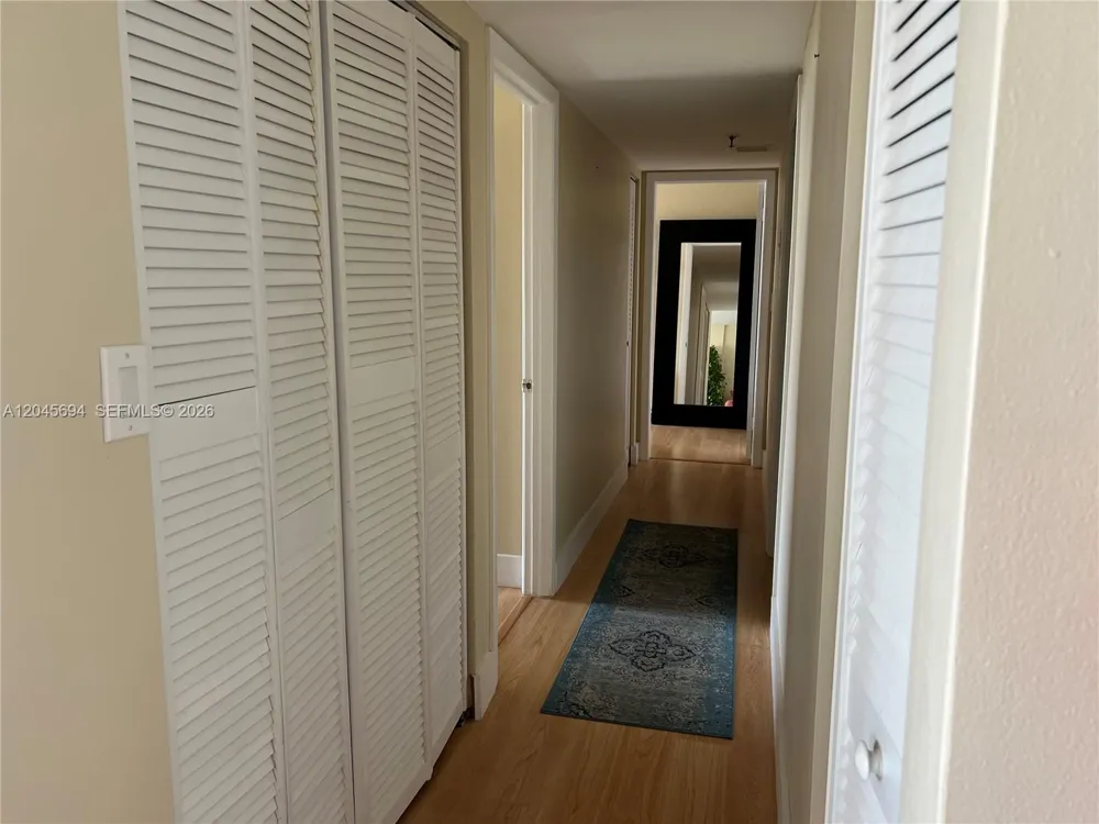 17600 Bay Rd #N902 Sunny Isles Beach, FL 33160