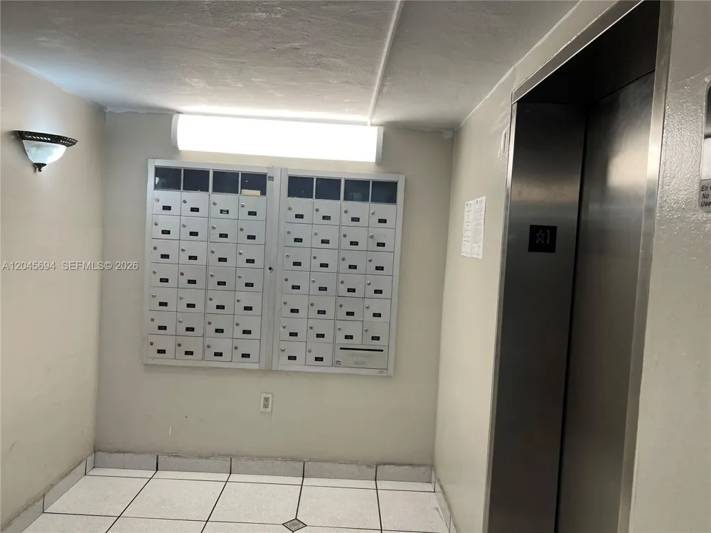 17600 Bay Rd #N902 Sunny Isles Beach, FL 33160