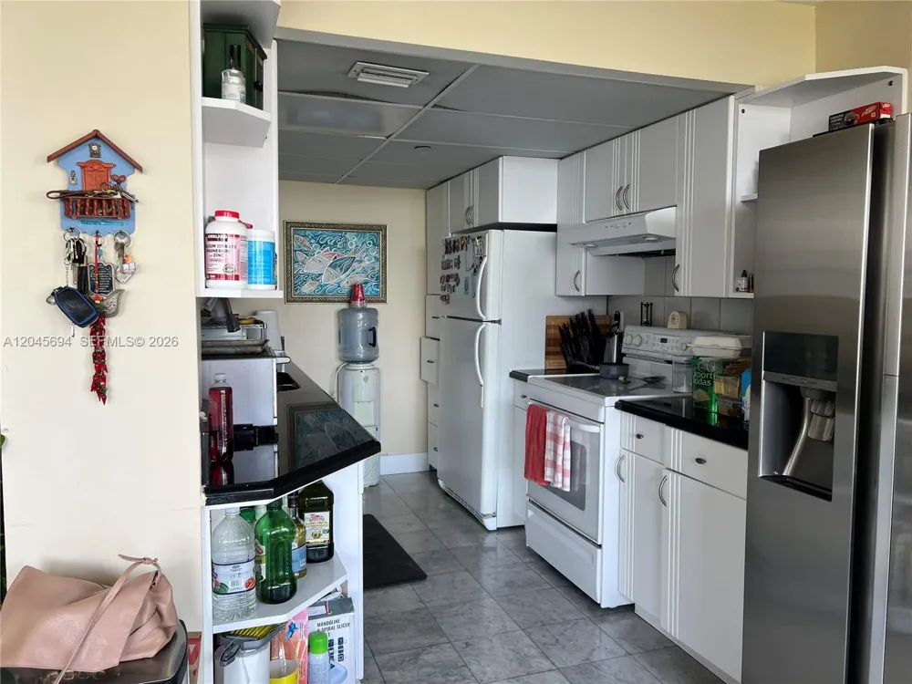 17600 Bay Rd #N902 Sunny Isles Beach, FL 33160