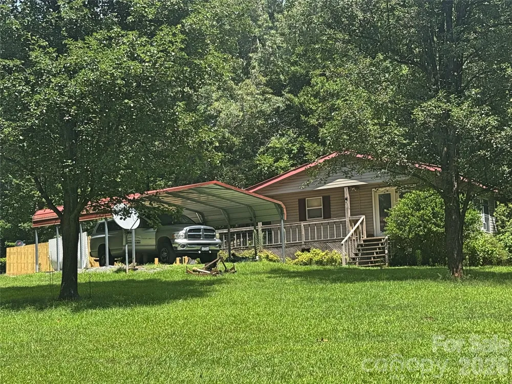 173 Croom Hollow Drive Nebo, NC 28761