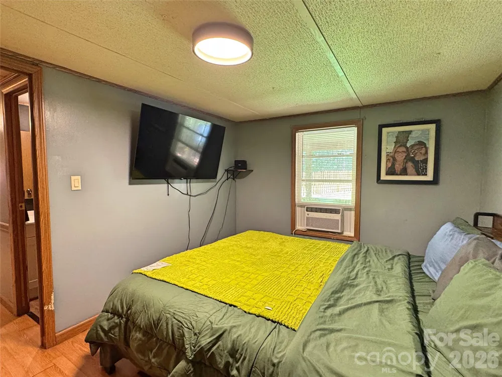 173 Croom Hollow Drive Nebo, NC 28761