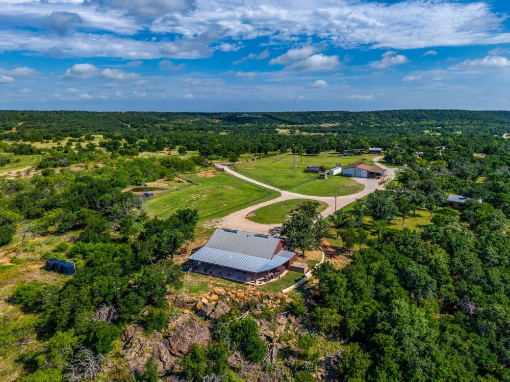 10413 County Road 136 Gordon, TX 76453