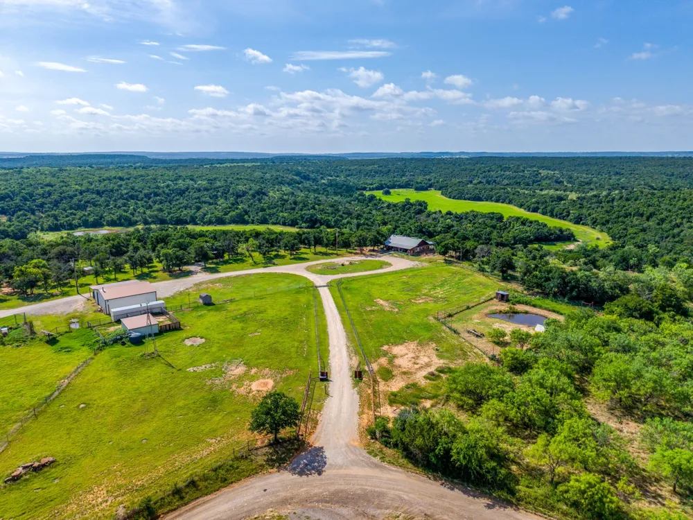10413 County Road 136 Gordon, TX 76453