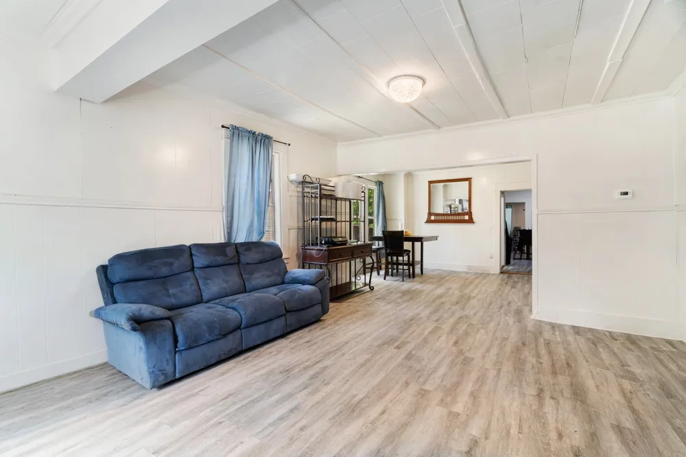 947 SE 6th Street Paris, TX 75460