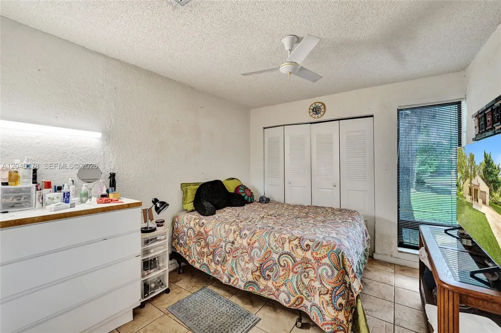 9120 SW 49th St Cooper City, FL 33328