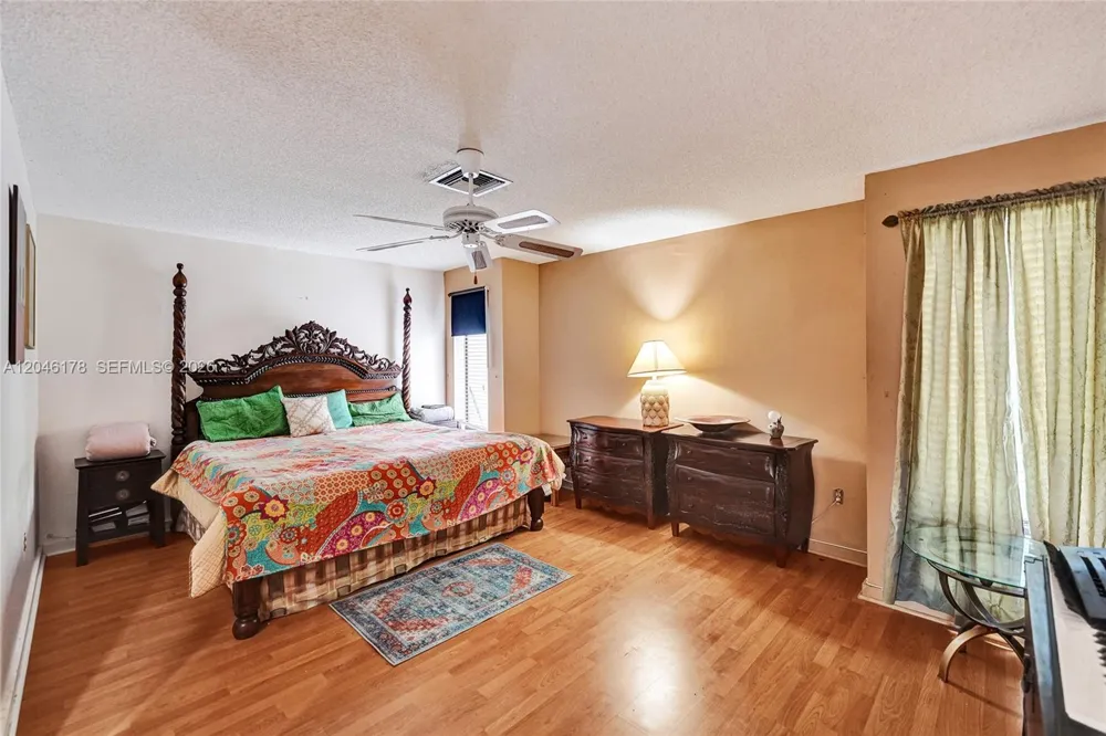 9120 SW 49th St Cooper City, FL 33328