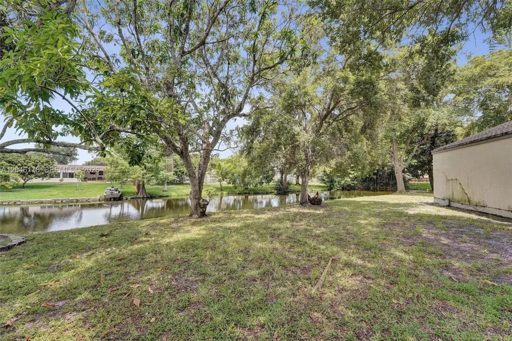 9120 SW 49th St Cooper City, FL 33328