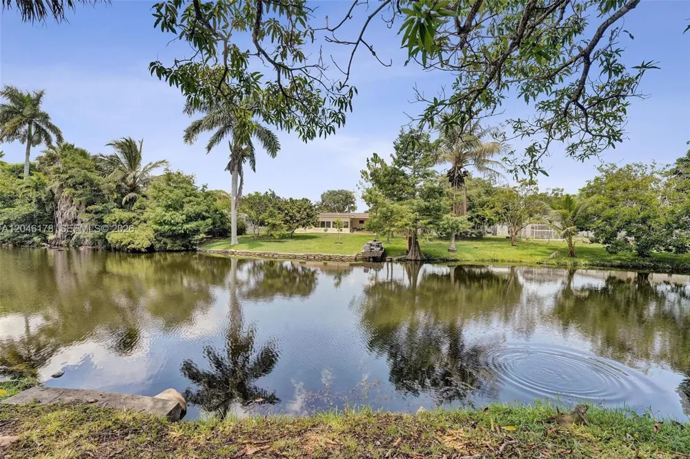 9120 SW 49th St Cooper City, FL 33328