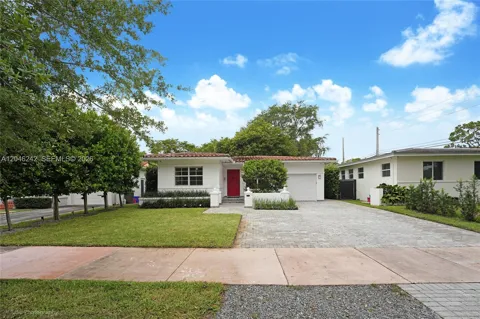 1556 Catalonia Ave