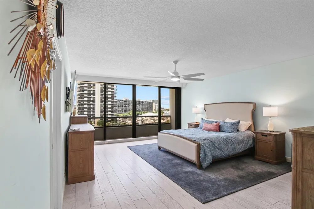 100 Lakeshore Drive #458 North Palm Beach, FL 33408