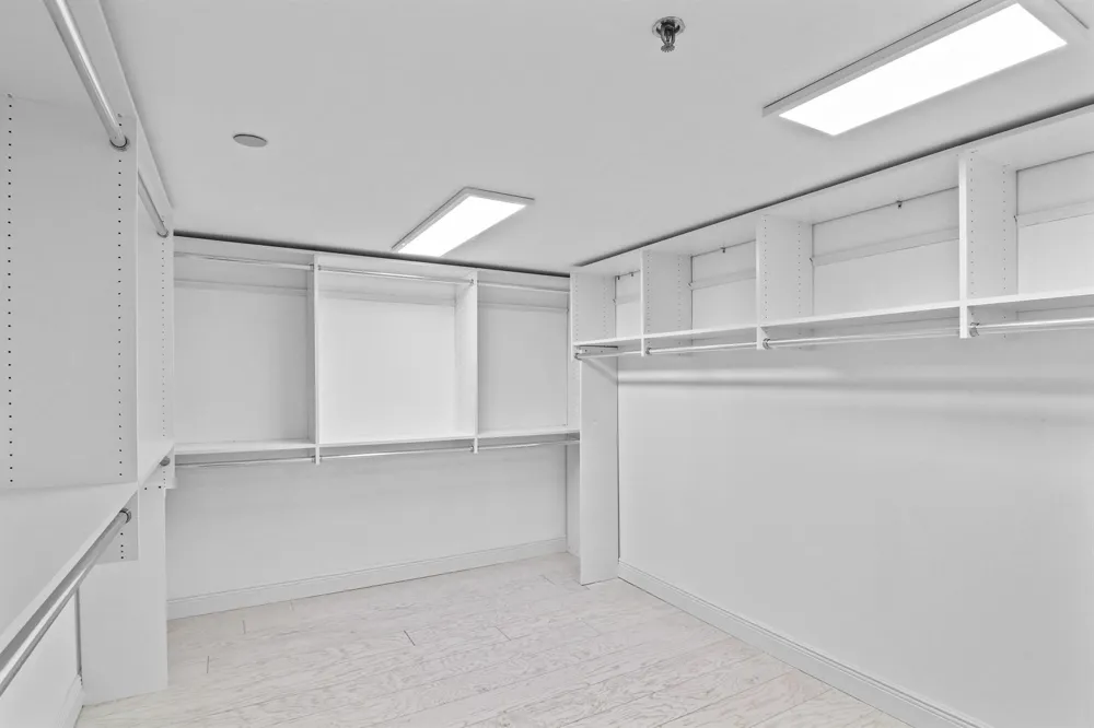 100 Lakeshore Drive #458 North Palm Beach, FL 33408