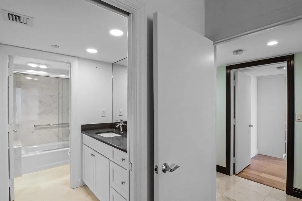 100 Lakeshore Drive #458 North Palm Beach, FL 33408