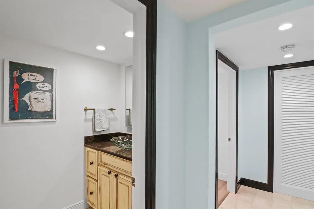 100 Lakeshore Drive #458 North Palm Beach, FL 33408