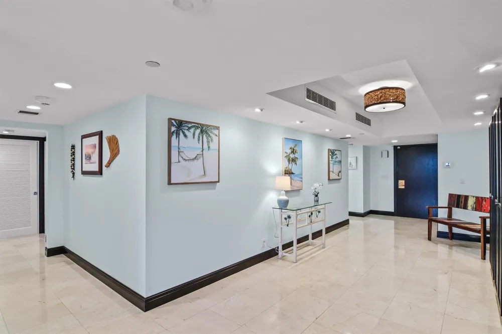 100 Lakeshore Drive #458 North Palm Beach, FL 33408
